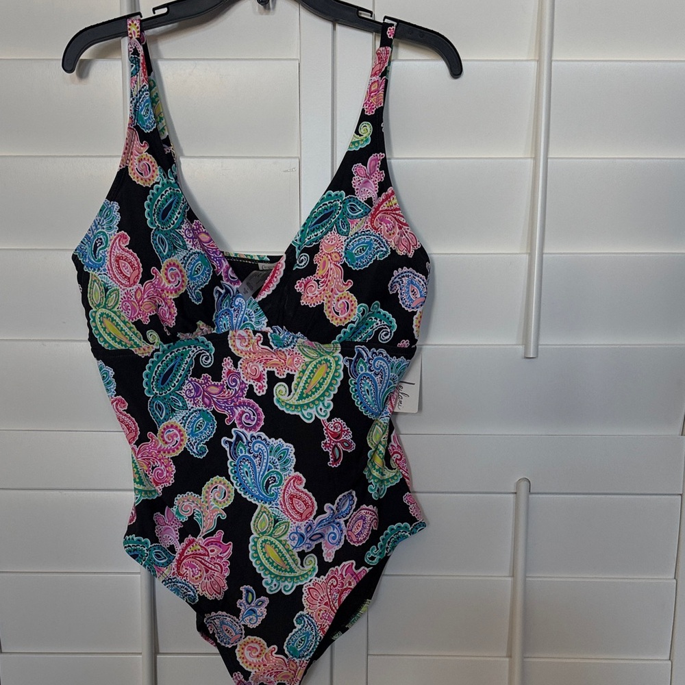 Colorful Paisley womenswear One Piece Swimsuit
Size 14